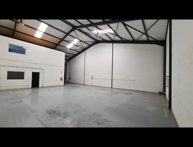 564M² WAREHOUSE TO LET IN KILLARNEY GARDENS